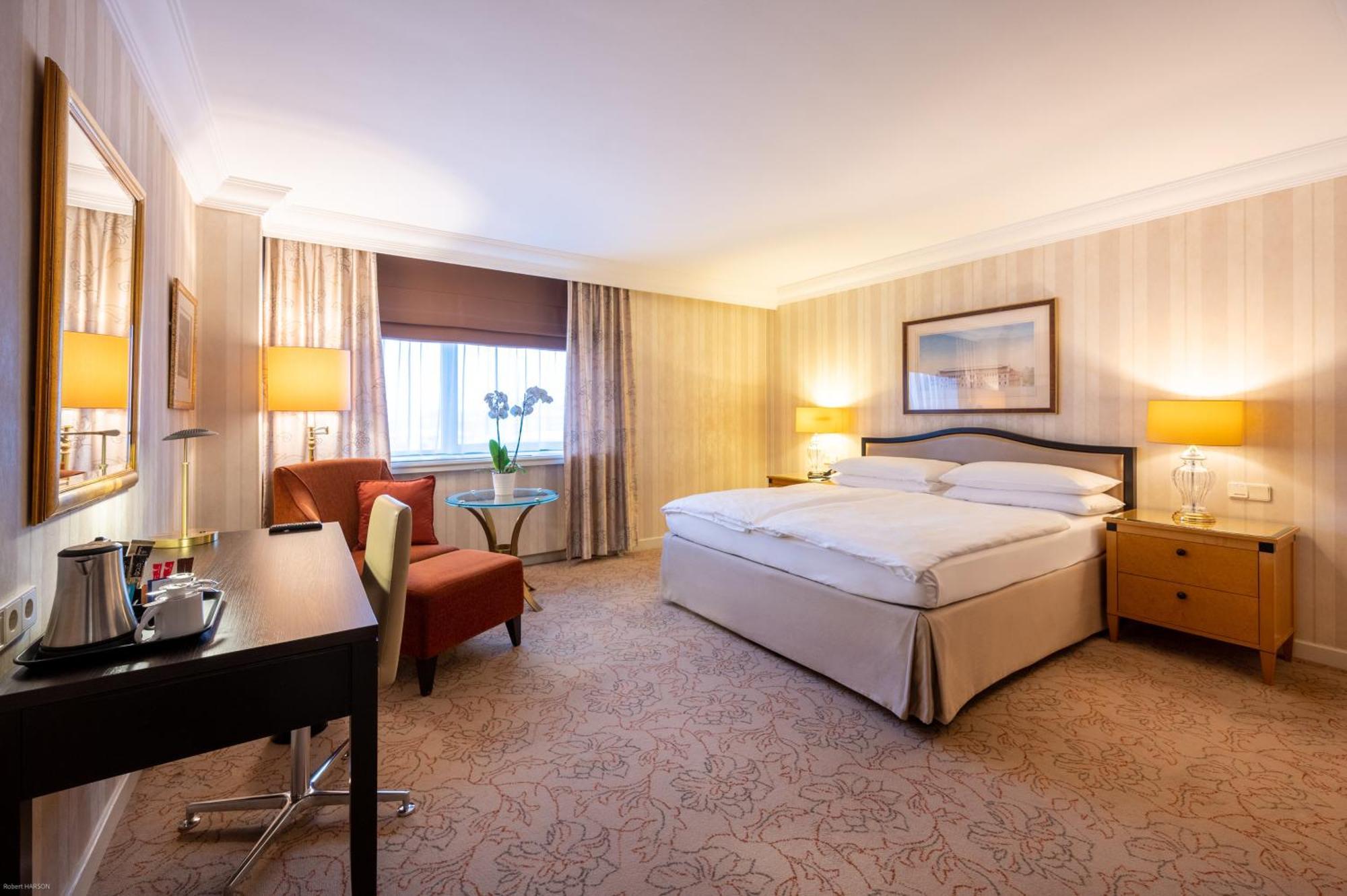 Intercontinental By Ihg Hotel Vienne